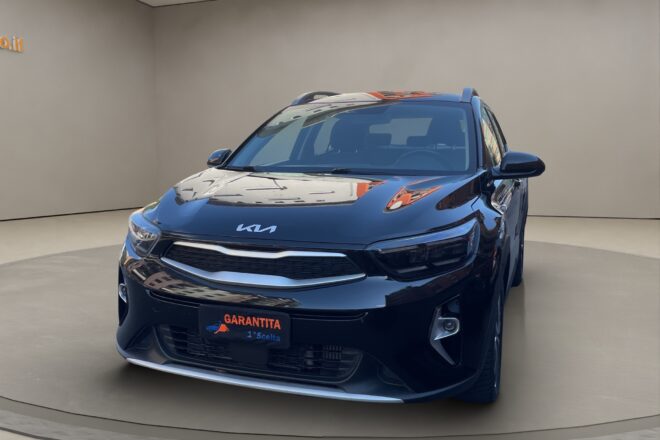 1.KIASTONIC_BENZINA_MANUALE